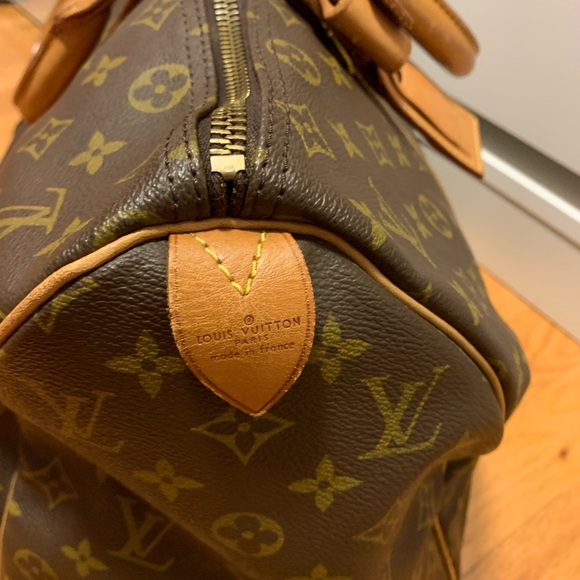 Louis Vuitton Keepall 45 Bag - Picture 4 of 16